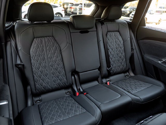2026 Audi SQ5 Prestige quattro