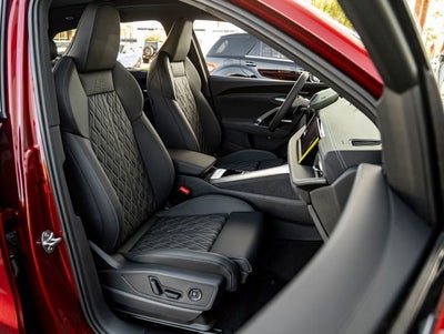 2026 Audi SQ5 Prestige quattro