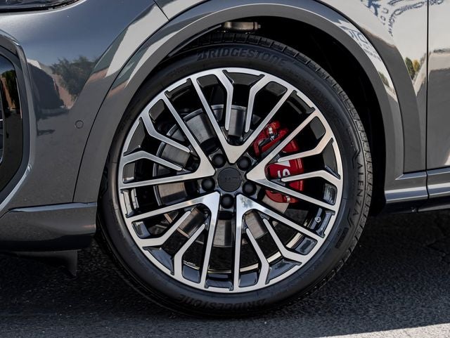 2026 Audi SQ5 Prestige quattro