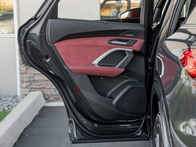 2026 Audi SQ5 Prestige quattro