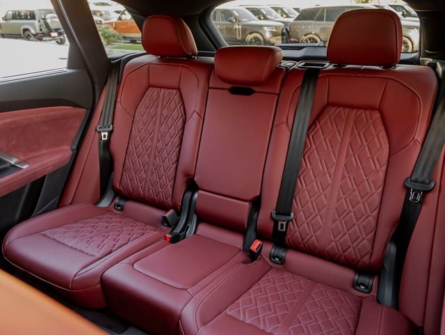 2026 Audi SQ5 Prestige quattro