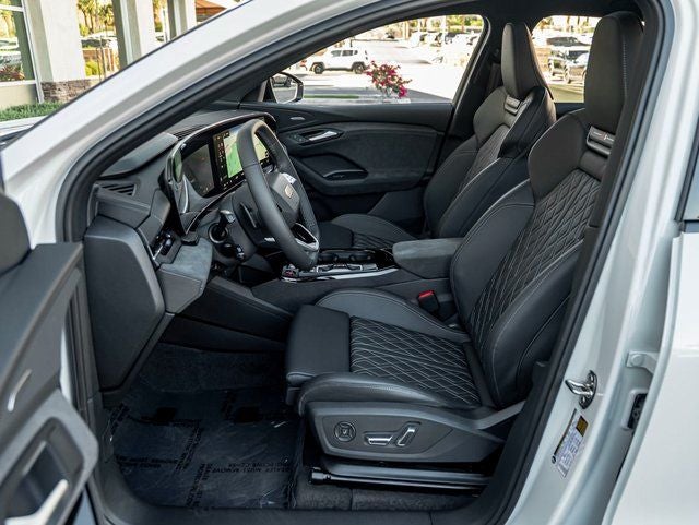 2025 Audi SQ6 e-tron Prestige quattro