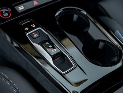 2025 Audi SQ6 e-tron Prestige quattro