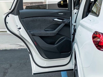 2025 Audi SQ6 e-tron Prestige quattro