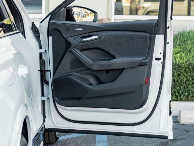 2025 Audi SQ6 e-tron Prestige quattro