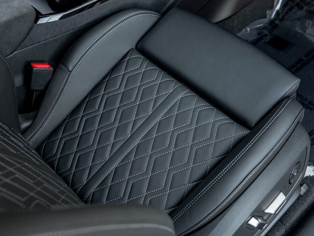 2025 Audi SQ6 e-tron Prestige quattro