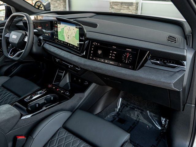 2025 Audi SQ6 e-tron Prestige quattro