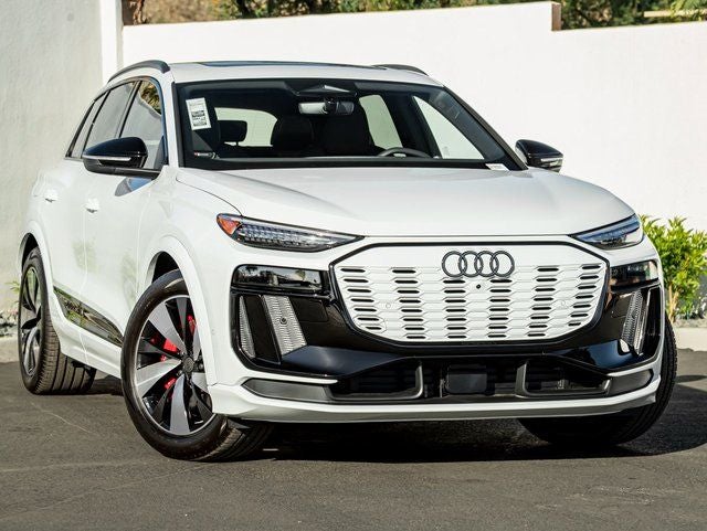 2025 Audi SQ6 e-tron Prestige quattro