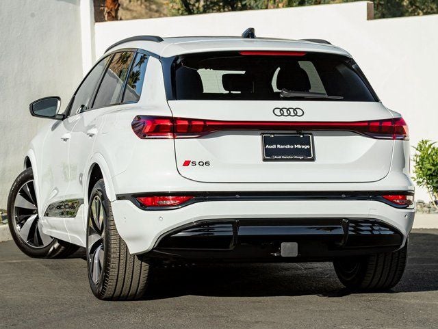 2025 Audi SQ6 e-tron Prestige quattro