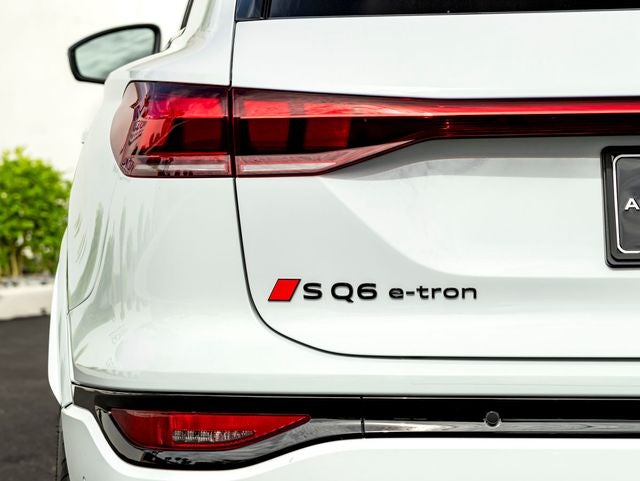 2027 Audi SQ6 e-tron Premium Plus quattro