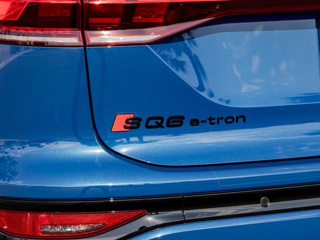 2027 Audi SQ6 e-tron Prestige quattro