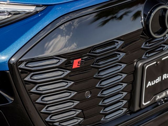 2027 Audi SQ6 e-tron Prestige quattro