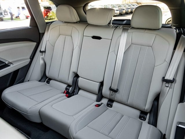 2025 Audi Q5 Prestige quattro