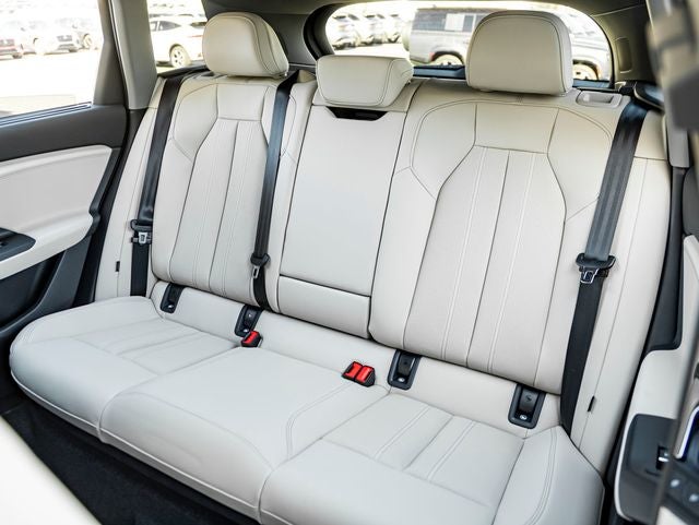 2027 Audi Q6 e-tron Premium quattro