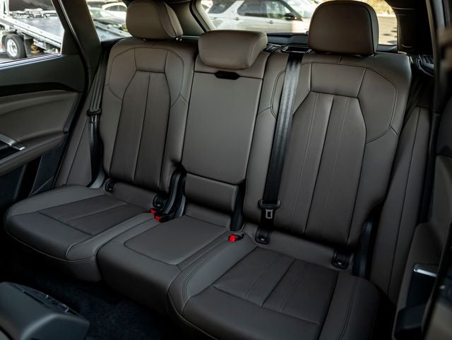 2026 Audi Q5 2.0T Premium Plus quattro