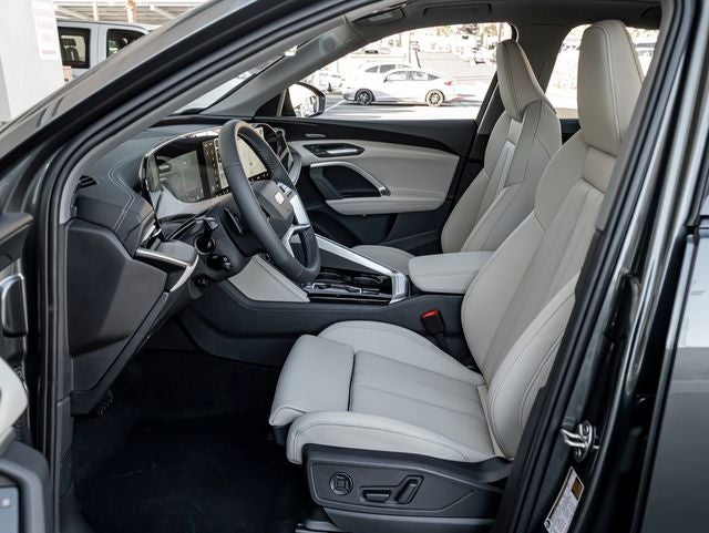 2026 Audi Q5 2.0T Premium Plus quattro