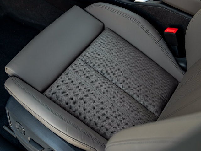 2026 Audi Q5 2.0T Premium Plus quattro