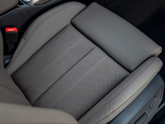 2026 Audi Q5 2.0T Premium Plus quattro