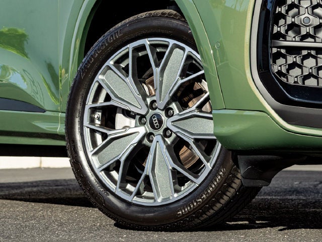 2026 Audi Q5 2.0T Premium Plus quattro