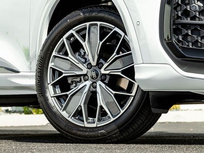 2026 Audi Q5 2.0T Premium Plus quattro