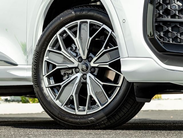 2026 Audi Q5 2.0T Premium Plus quattro