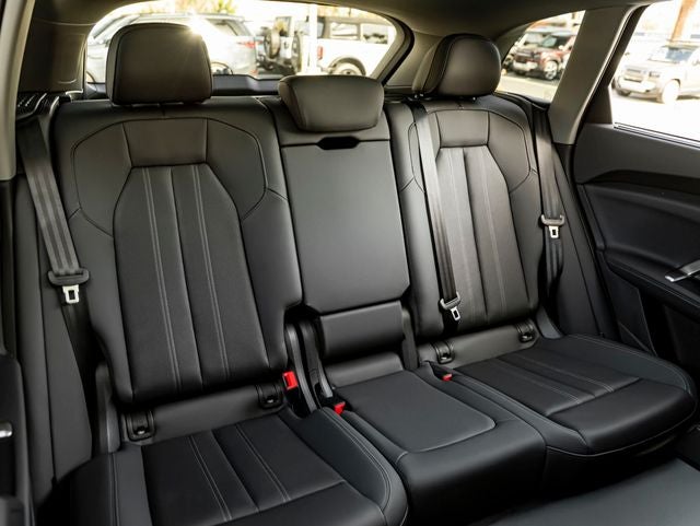 2026 Audi Q5 2.0T Premium Plus quattro