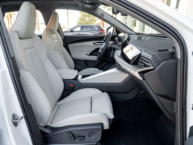 2026 Audi Q5 2.0T Premium Plus quattro