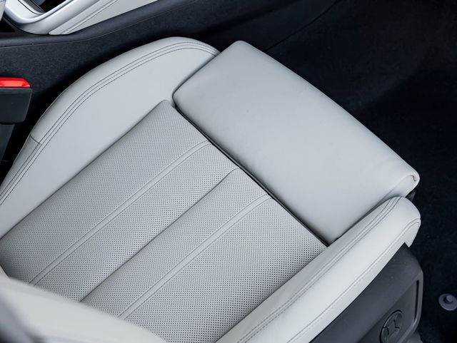 2026 Audi Q5 2.0T Premium Plus quattro