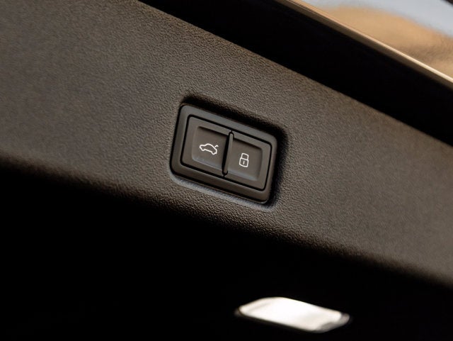 2026 Audi Q5 2.0T Premium Plus quattro