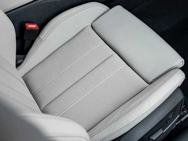 2026 Audi Q5 2.0T Premium Plus quattro