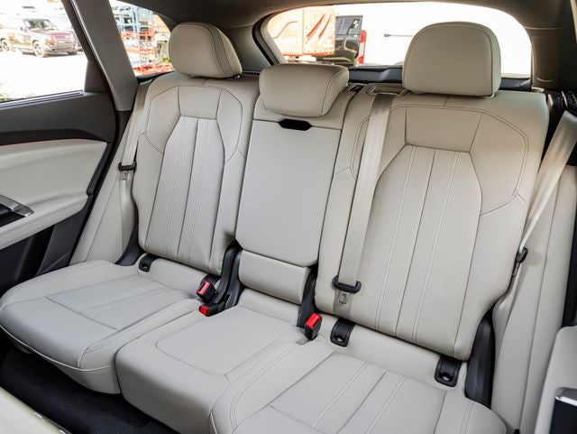 2026 Audi Q5 2.0T Premium Plus quattro