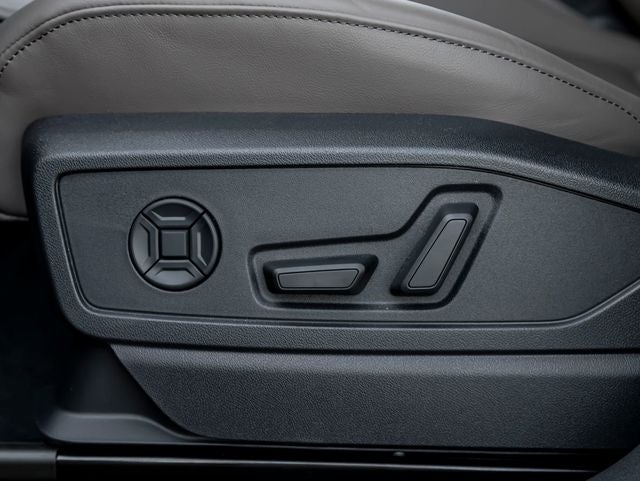 2026 Audi Q5 2.0T Premium Plus quattro
