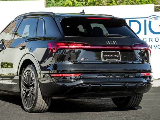 2024 Audi Q8 e-tron Prestige quattro