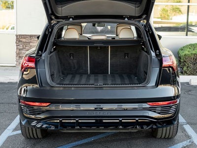 2024 Audi Q8 e-tron Prestige quattro