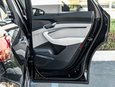2024 Audi Q8 e-tron Prestige quattro