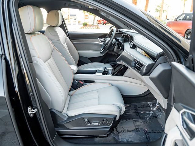 2024 Audi Q8 e-tron Prestige quattro