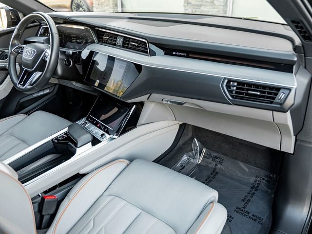 2024 Audi Q8 e-tron Prestige quattro