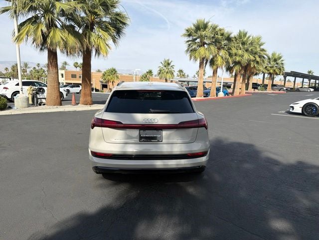 2021 Audi e-tron Premium quattro