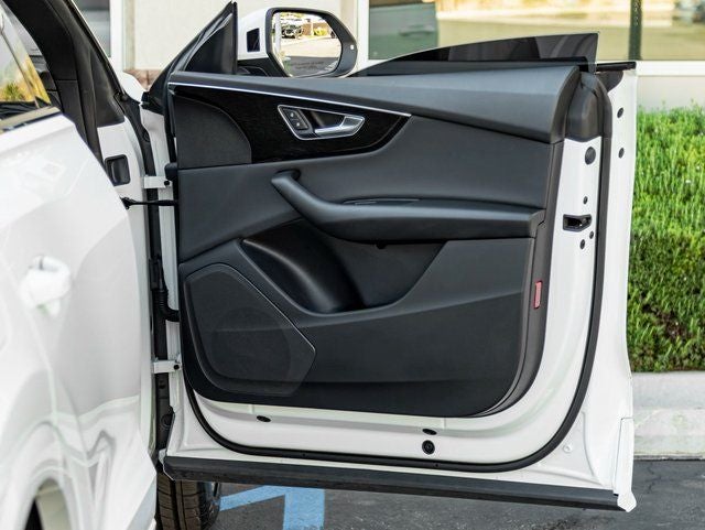 2020 Audi Q8 55 Premium quattro