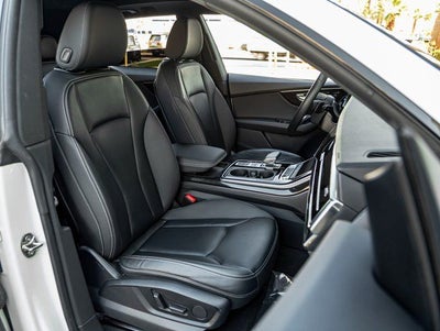 2020 Audi Q8 55 Premium quattro