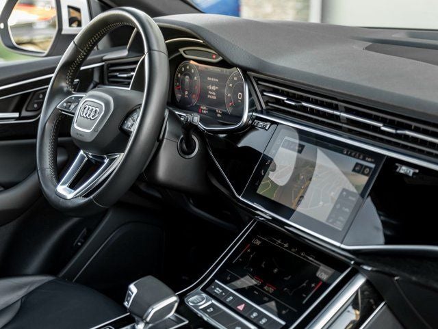 2020 Audi Q8 55 Premium quattro