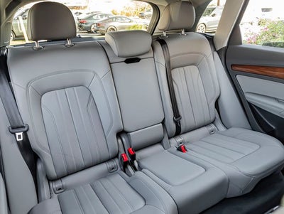 2023 Audi Q5 40 Premium Plus quattro