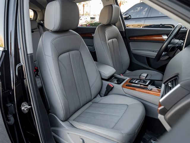 2023 Audi Q5 40 Premium Plus quattro