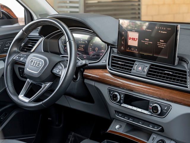 2023 Audi Q5 40 Premium Plus quattro