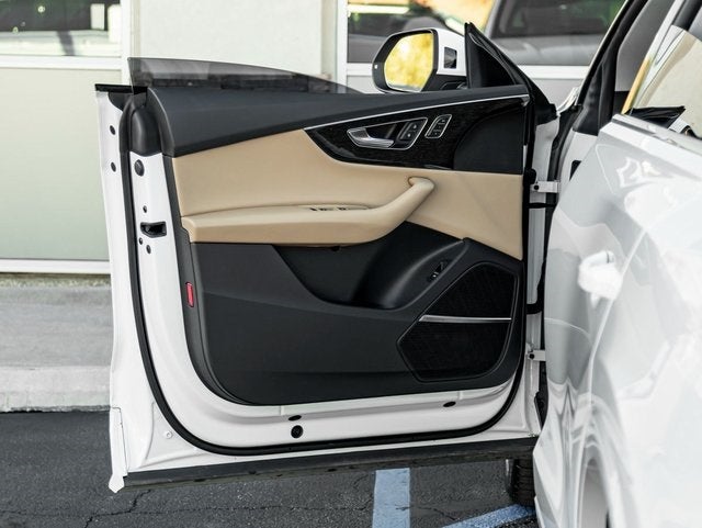 2021 Audi Q8 55 Premium Plus quattro