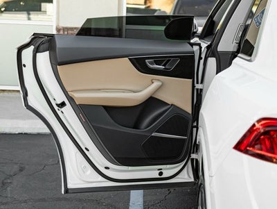 2021 Audi Q8 55 Premium Plus quattro