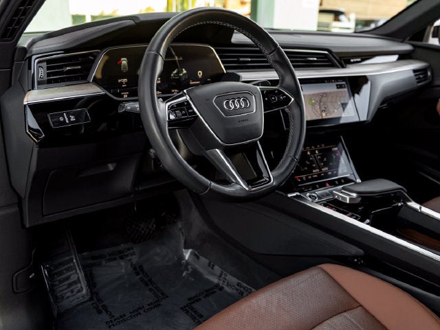 2024 Audi Q8 Sportback e-tron Premium Plus S line quattro