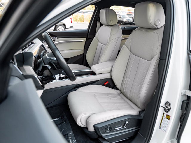 2024 Audi Q8 Sportback e-tron Prestige S line quattro