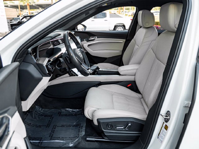 2024 Audi Q8 Sportback e-tron Prestige S line quattro