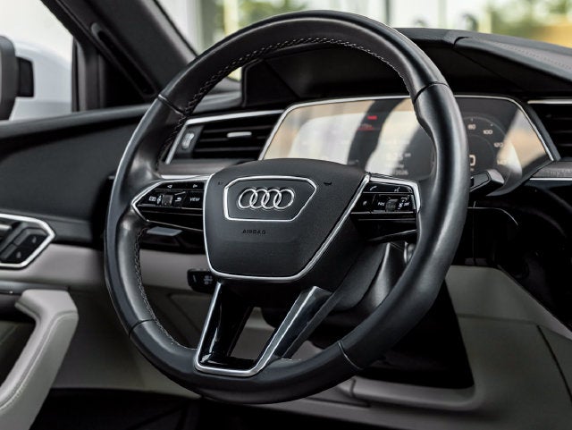 2024 Audi Q8 Sportback e-tron Prestige S line quattro